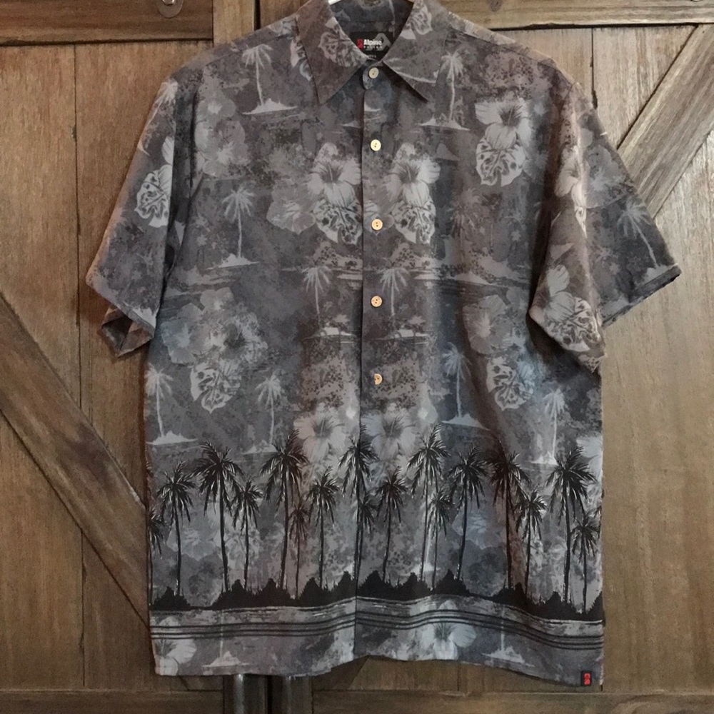 Men's Short Sleeve Button Up Shirt